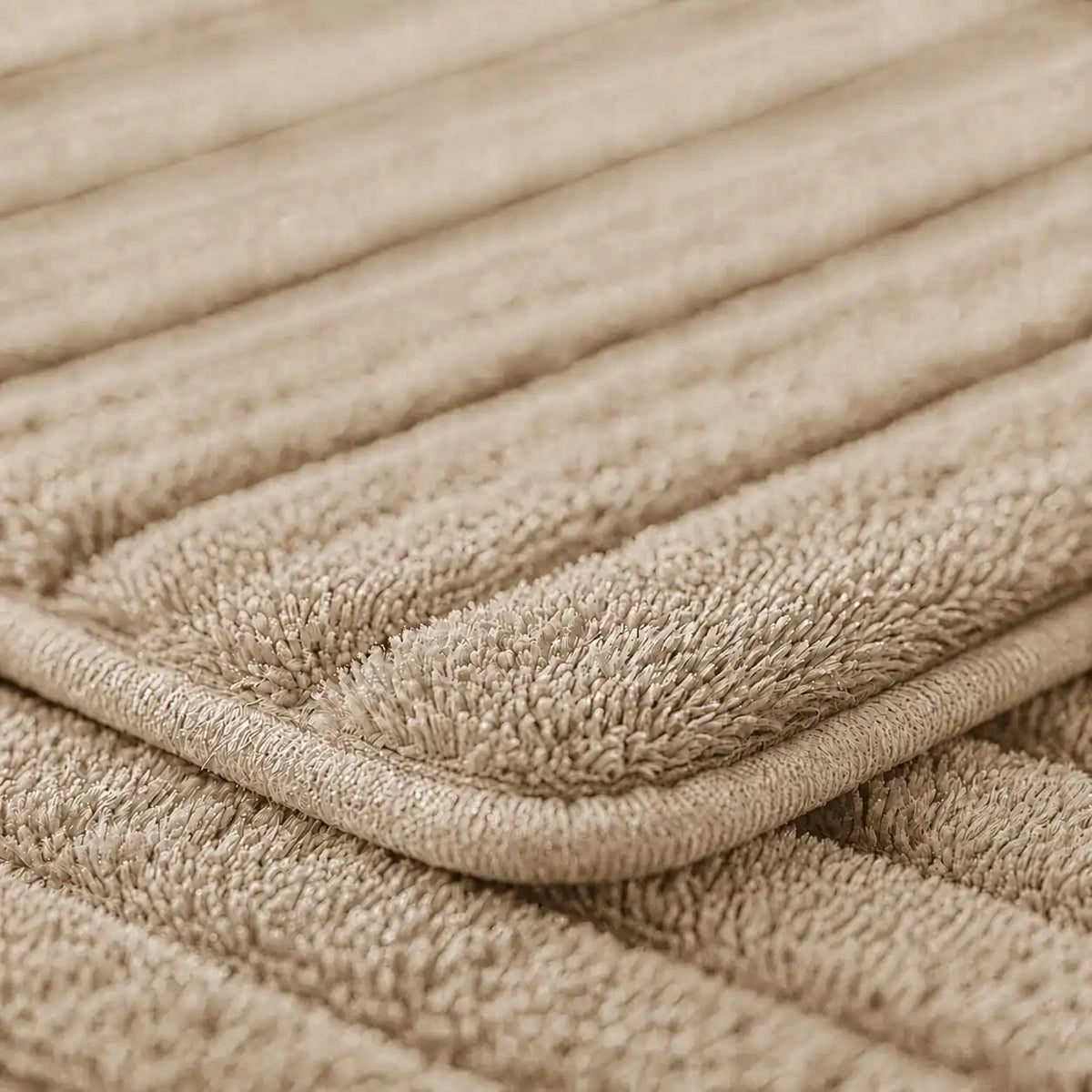Set de 3 tapis de bain à mémoire de forme rayé