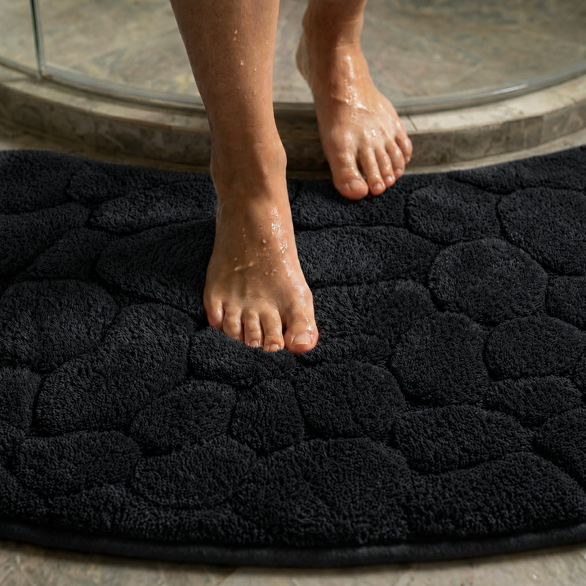 Tapis de bain effet galet incurvé